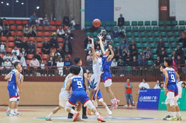 万元, 工惠, 岳战越勇 万元, 工惠, 岳战越勇