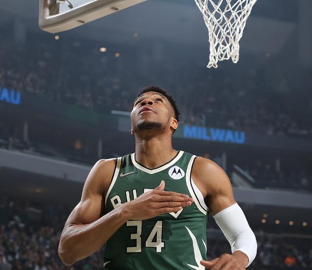 库里是碾压 库里是碾压