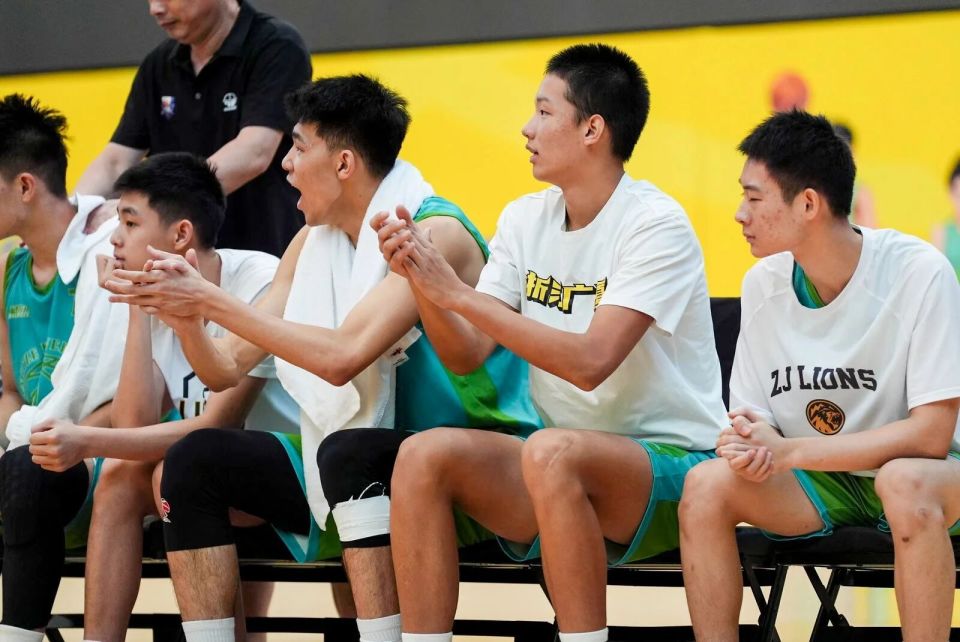 沪苏浙皖三, 角逐未来, 队首战以 沪苏浙皖三, 角逐未来, 队首战以